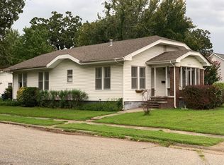 604 E 12th St, Baxter Springs, KS 66713