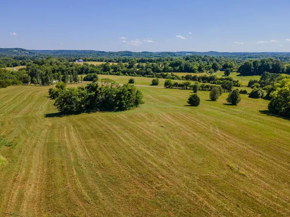 1093 Bugscuffle Rd, Wartrace, TN 37183