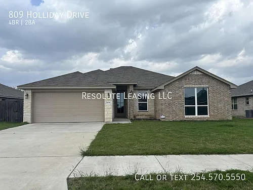 809 Holliday Dr Photo 1
