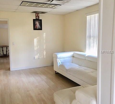 4th image of 1317 Virginia Ave