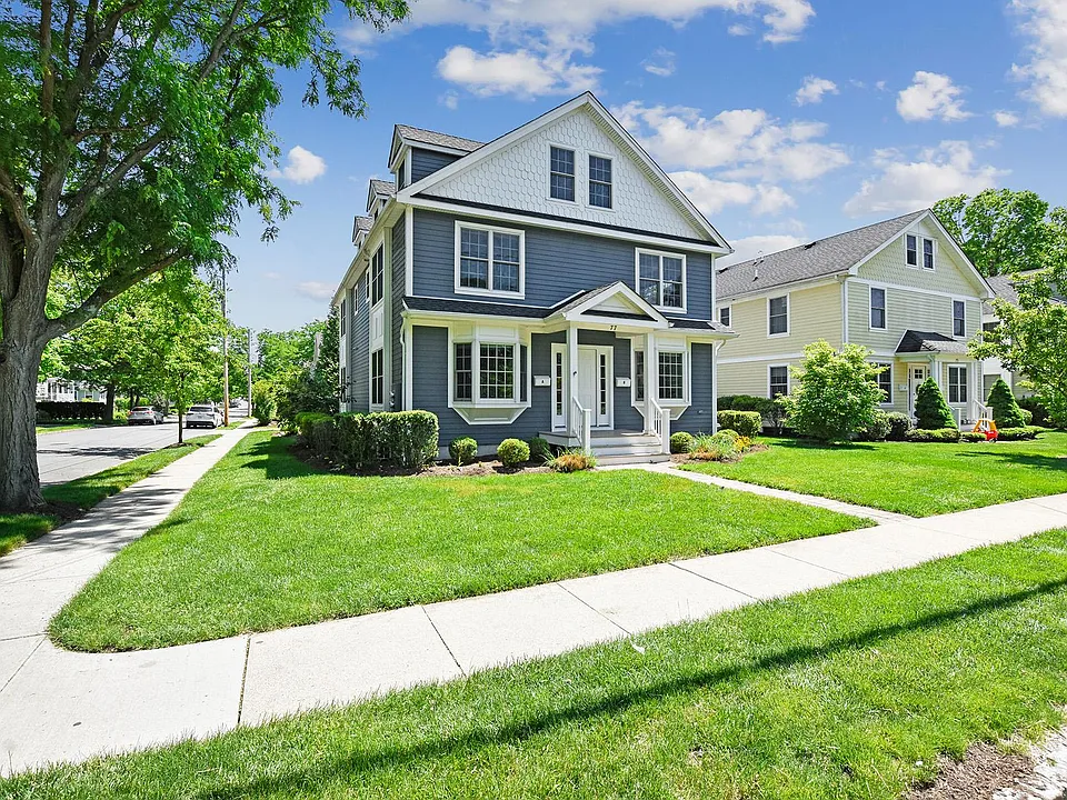 A+ Location short walk from town, train station and schools.
