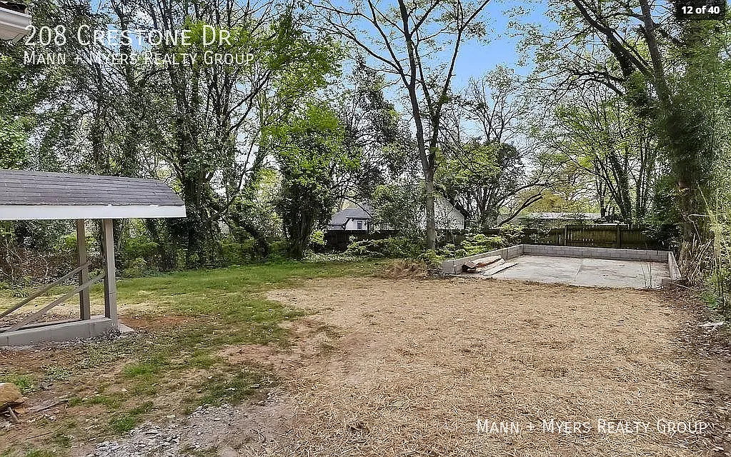 Single family residence- 3beds 2 baths — Photo 2
