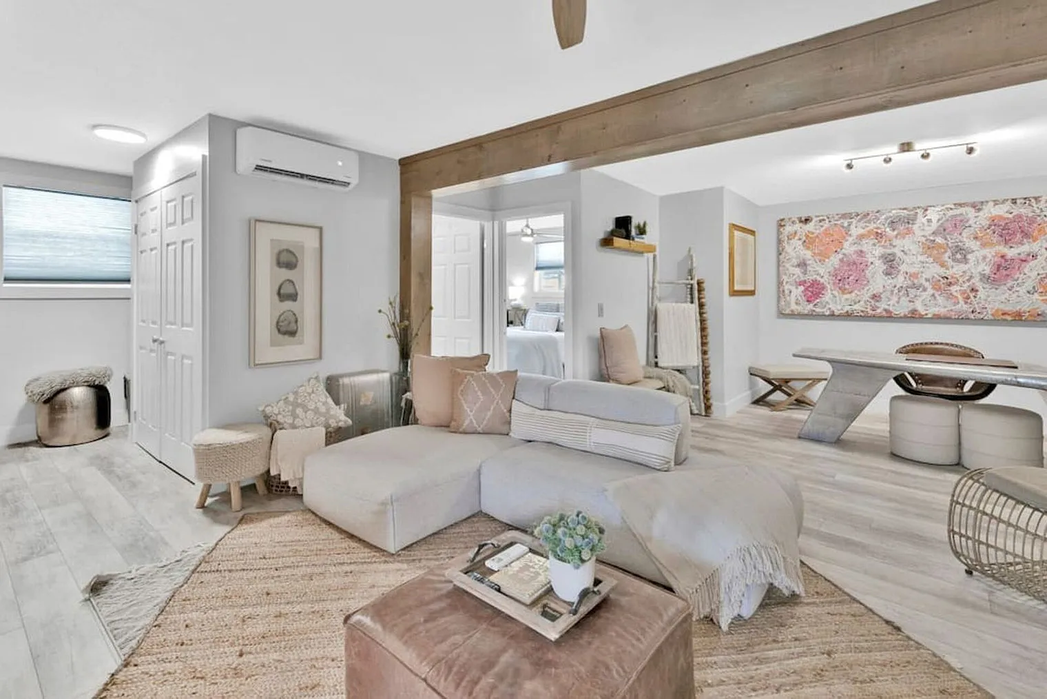 2 bed, 1.0 bath, 13659 sqft, $2,501 — Photo 1