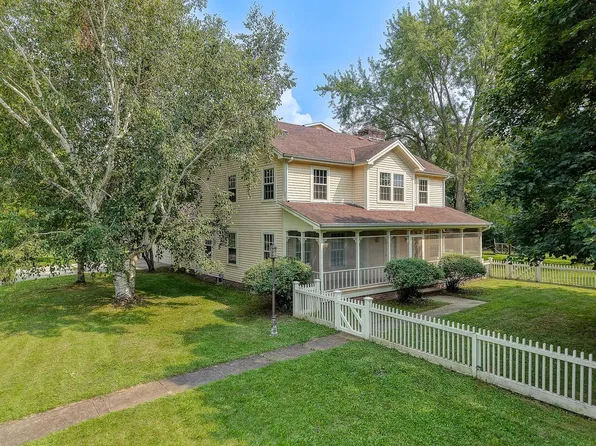 324 S Sawyer ROAD, Summit, WI 53066
