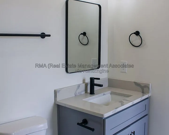 4 Zebulon St #2G — Photo 8
