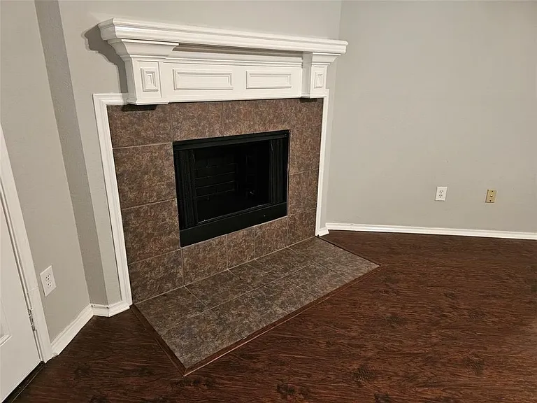 9825 George Washington Dr — Photo 11