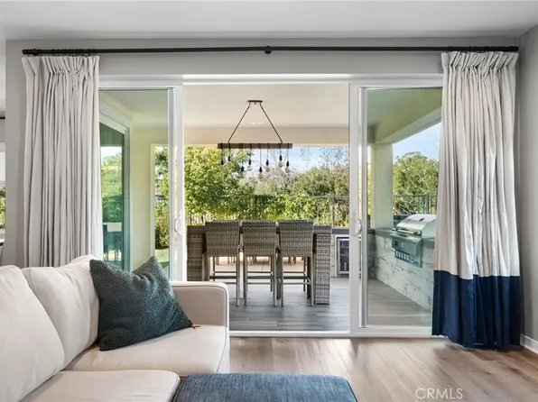 2378 Mahogany Ln, Vista, CA 92084