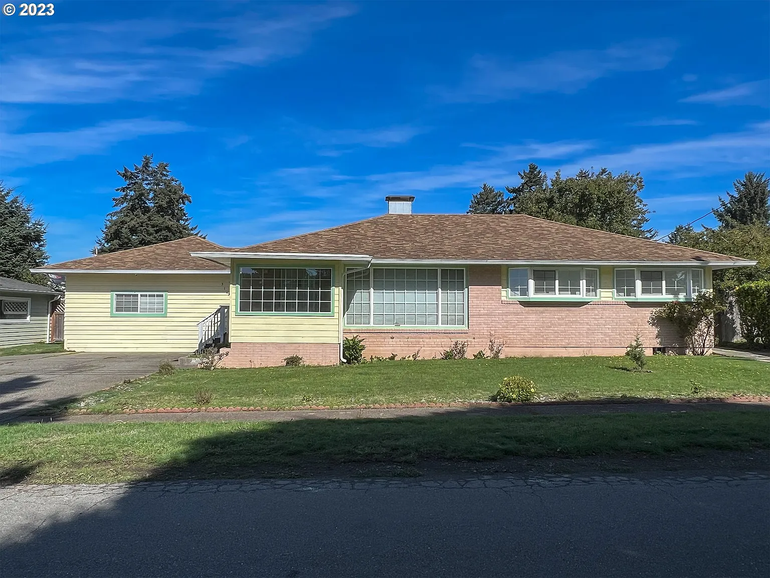 314 N Hazel St photo 1