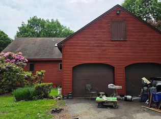 23 Raymond Hill Rd, Raymond, ME 04071