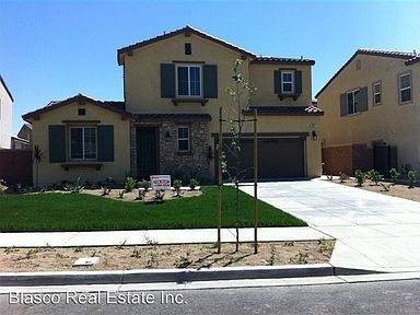 4825 Stoneglen Ave Fontana Ca 92336 Zillow