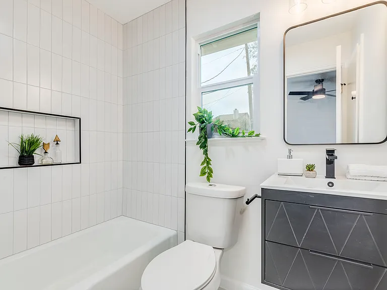 9606 Dallum Dr — Photo 1