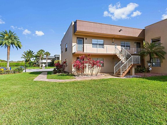 2nd image of 528 Burgundy K Avenue