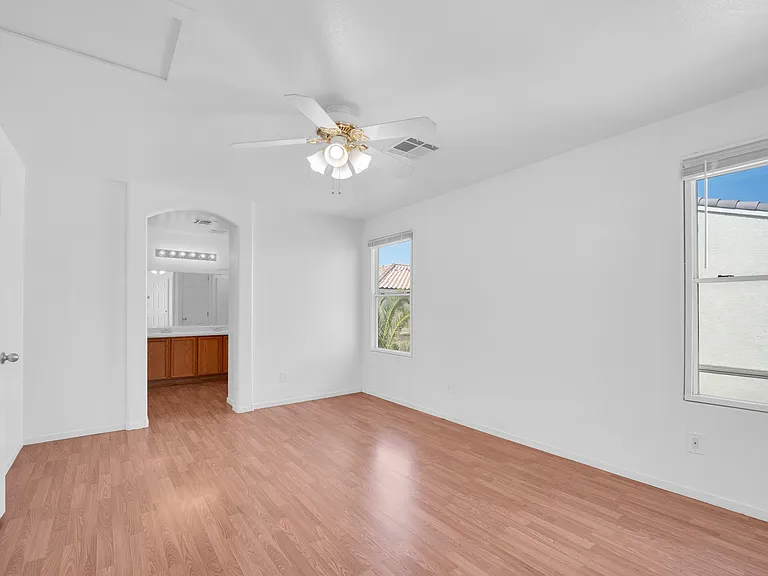2446 El Valle St — Photo 11