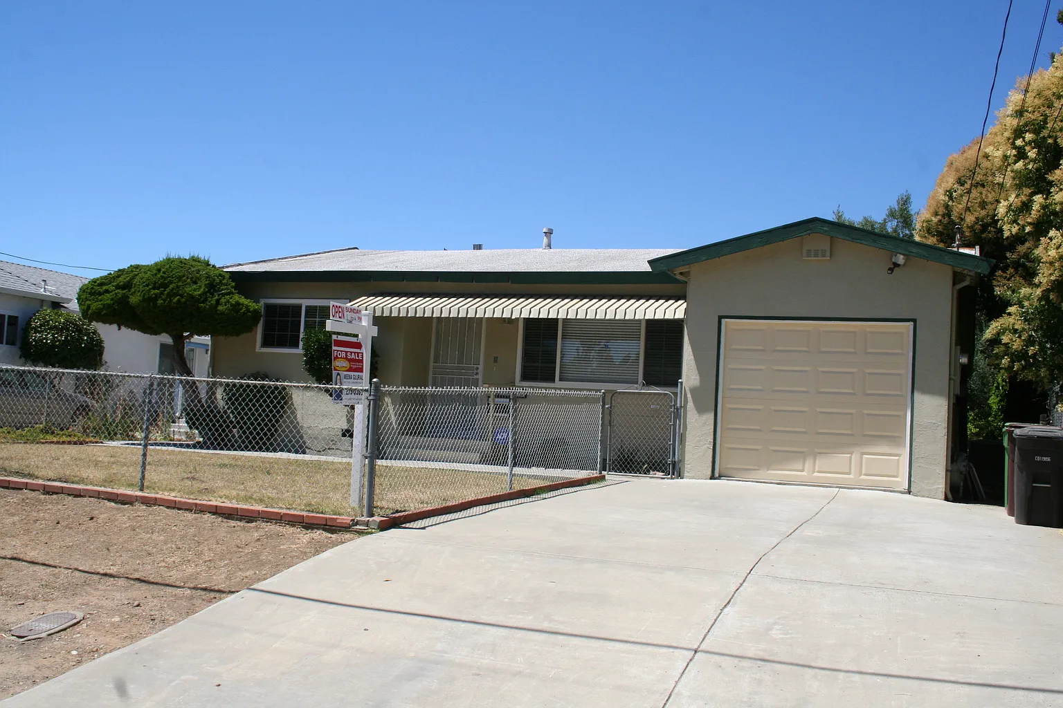 1436 Clay St photo 1
