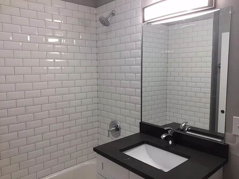 1503 W George St — Photo 7