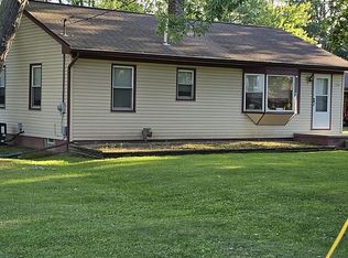 298 Washington St E, Almont, MI 48003