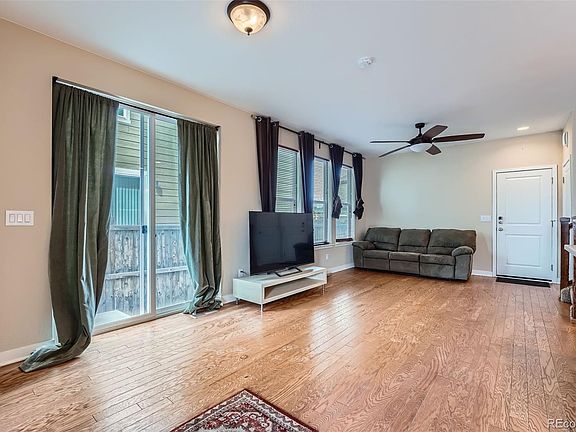 5th image of 10215 Tall Oaks Circle