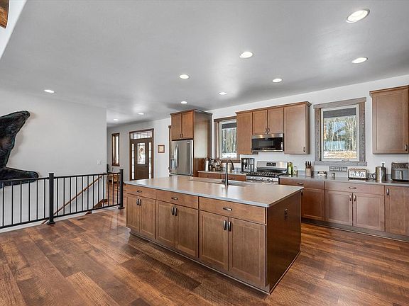 3rd image of W5053 Wilson ROAD