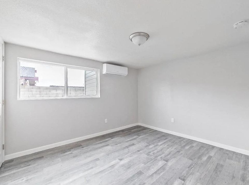 1st image of 1030 N Pleasant Ave #A
