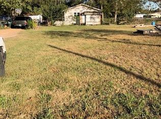 939 Rampart St, Columbus, TX 78934