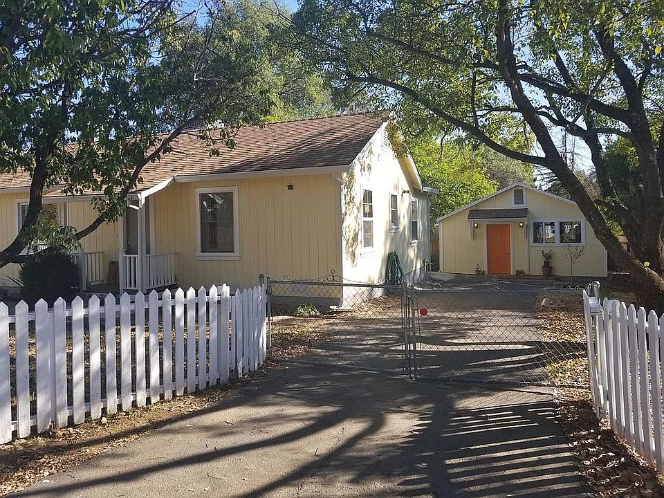 1st image of 1432 Live Oak Ln
