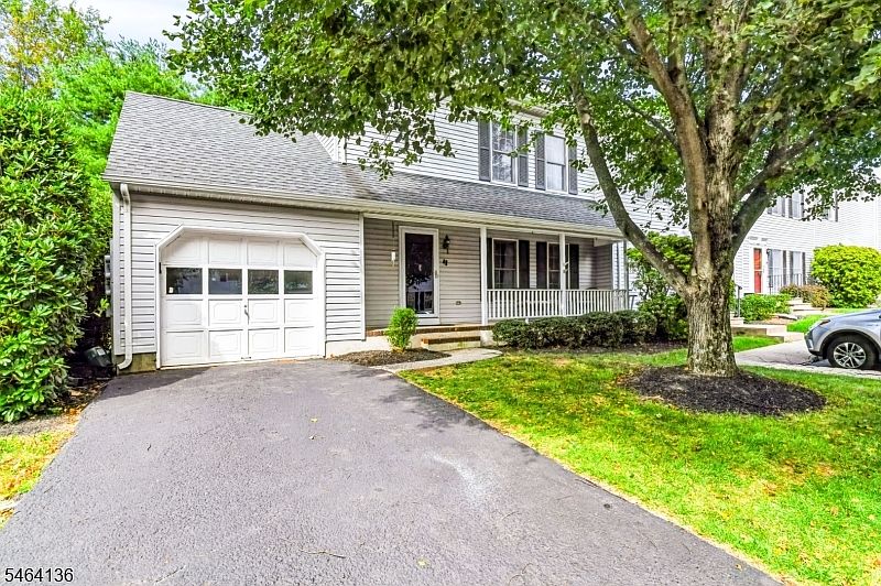 1st image of 48 Kingswood Rd