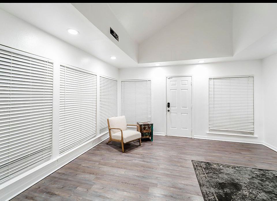 1st image of 18089 Cypress Ct