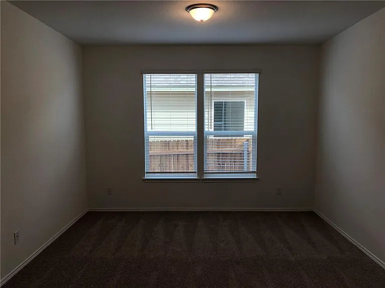 625 Jud Allen Way — Photo 4
