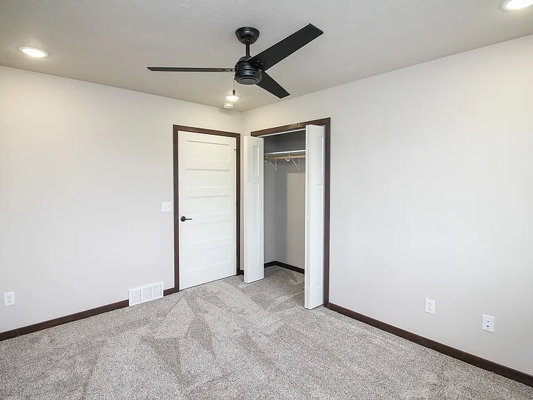 600 & 620 W Samantha St #620-2 — Photo 11