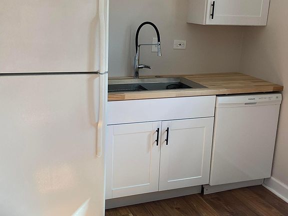 Backsplash being installed this week