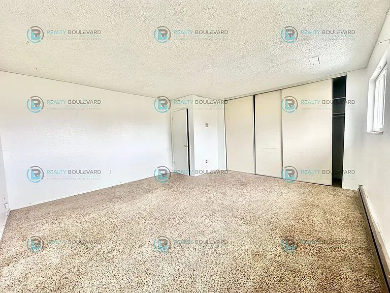 527 Smithridge Park — Photo 10