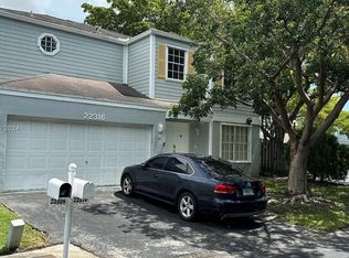 22316 SW 99th Ave, Cutler Bay, FL 33190