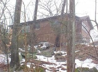 21 Hemlock Rd, Andover, NJ 07821