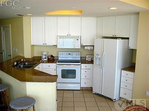 3rd image of 200 Estero Blvd #601