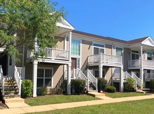 814 Four Seasons Blvd, Aurora, IL 60504