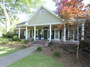 1425 Fontaine Dr, Jackson, MS 39211