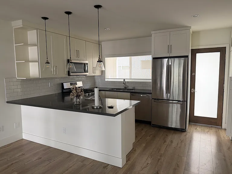 1341 Manhattan Beach Blvd #1 — Photo 4