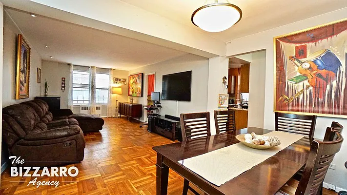 Sold by Bizzarro Agency | media 27