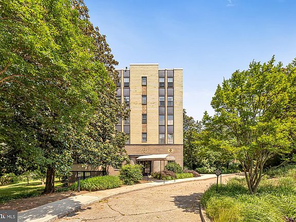 2nd image of 3901 Cathedral Ave NW #518