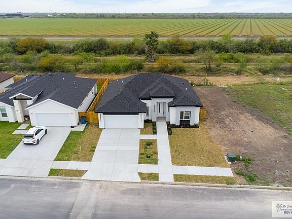 3rd image of 4631 River Oak Cir
