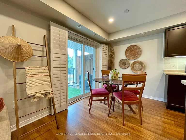 2083 Bur Oak Ave — Photo 11