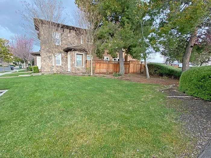 4361 Red Maple Way — Photo 2
