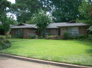 151 Forest Ridge Dr, Brandon, MS 39042