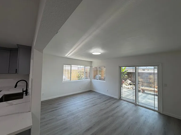 2512 W Fulcrum Pl — Photo 14