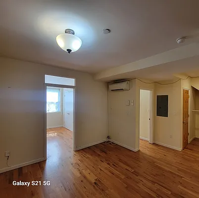 Rented by Oxford Property Group | media 6