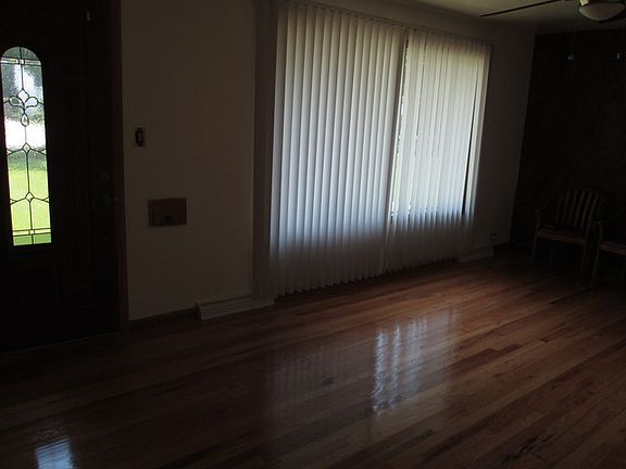 3rd image of 10010 W Nevada Ave