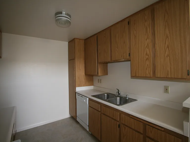 3637 Clarington Ave #213 — Photo 44