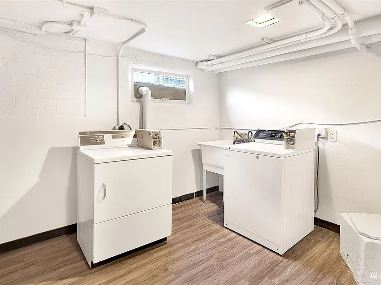 715 Judson St #7 — Photo 12