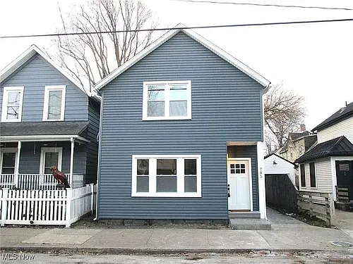 785 Starkweather Ave Photo 1