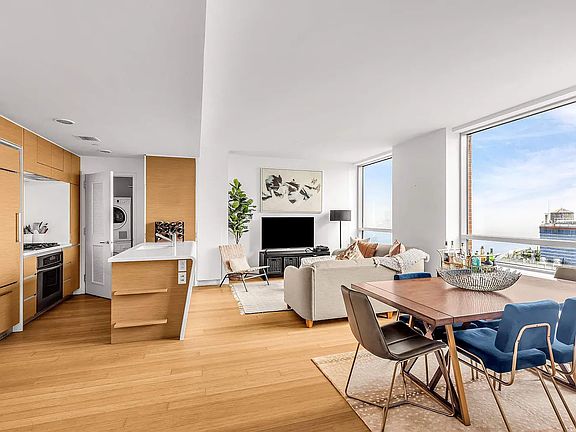 3rd image of 2 River Ter APT 30F